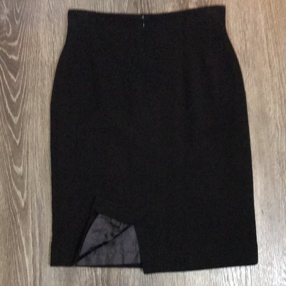Jones New York wool pencil skirt - Picture 3 of 8